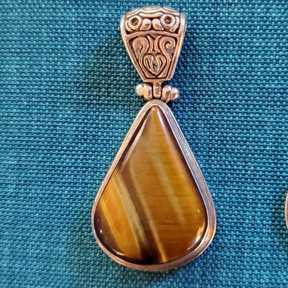 Large Sterling Silver Tiger 🐅 Eye Pendant